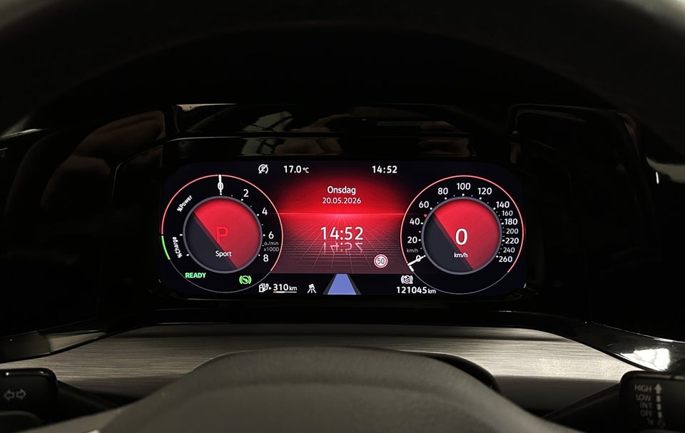 VW Golf VIII 1,4 eHybrid DSG 5d