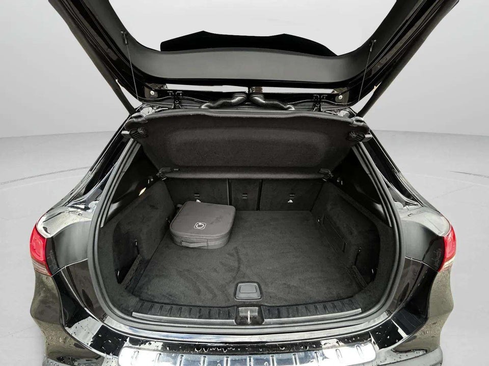 Mercedes EQA250 AMG Line 5d