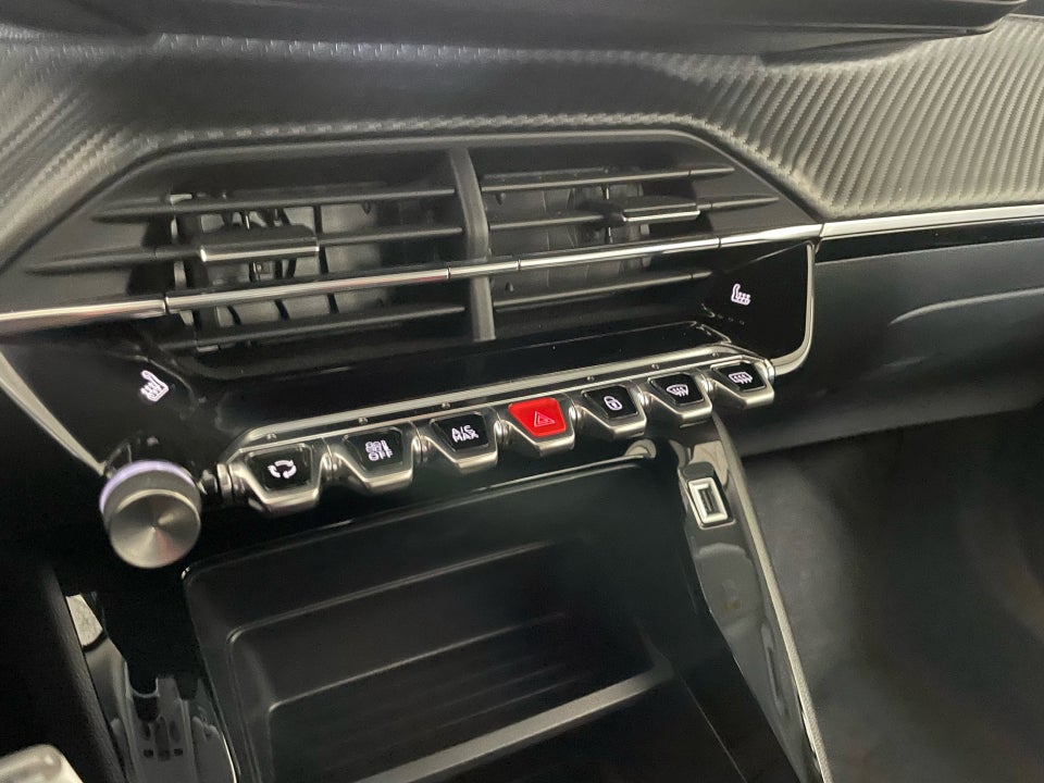 Peugeot 2008 1,2 PureTech 130 Active Limited EAT8 5d