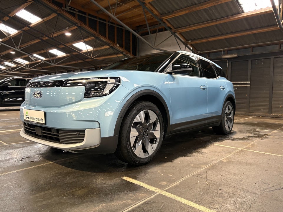 Ford Explorer 77 Premium Extended Range 5d