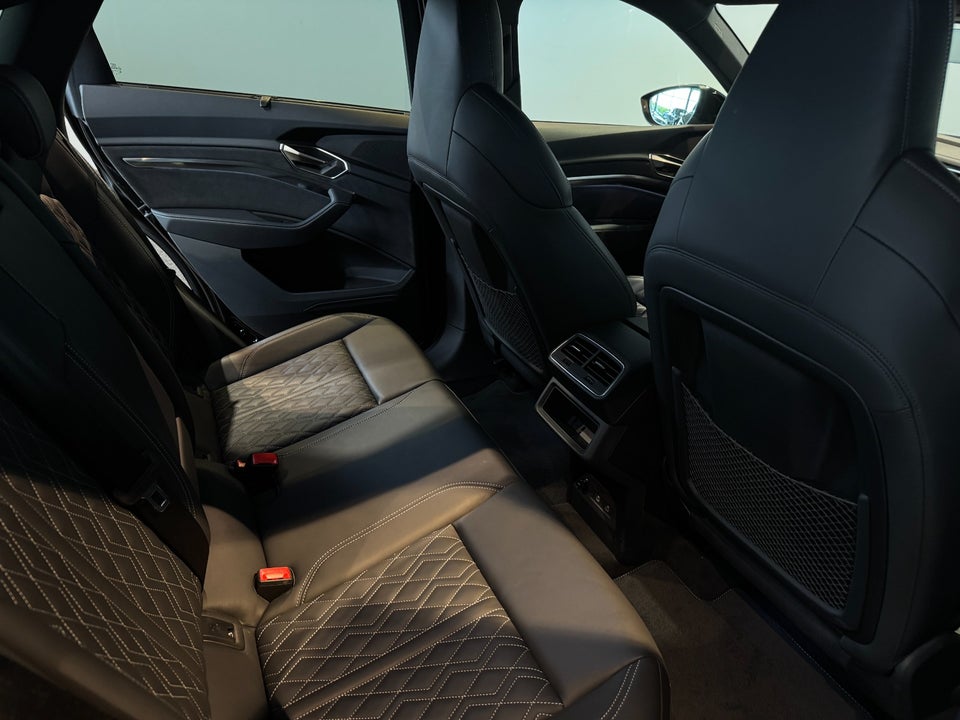 Audi Q8 e-tron 55 S-line Sportback quattro 5d