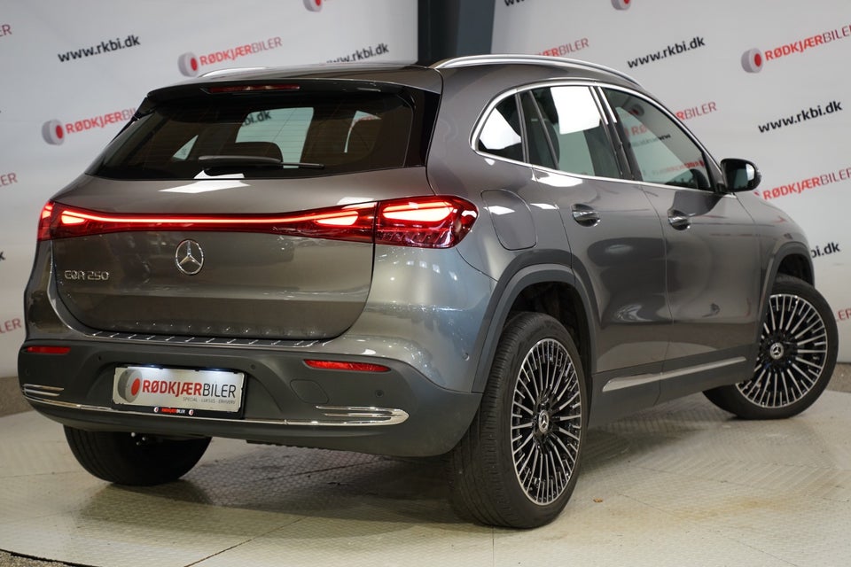 Mercedes EQA250 Progressive 5d