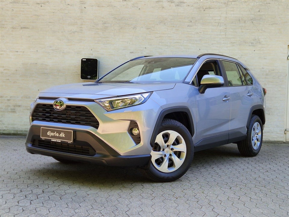 Toyota RAV4 2,0 T2 5d
