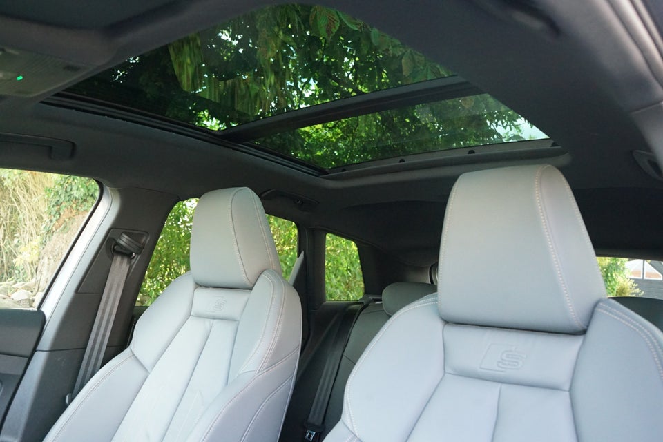 Audi Q4 e-tron 50 edition one S-line quattro 5d