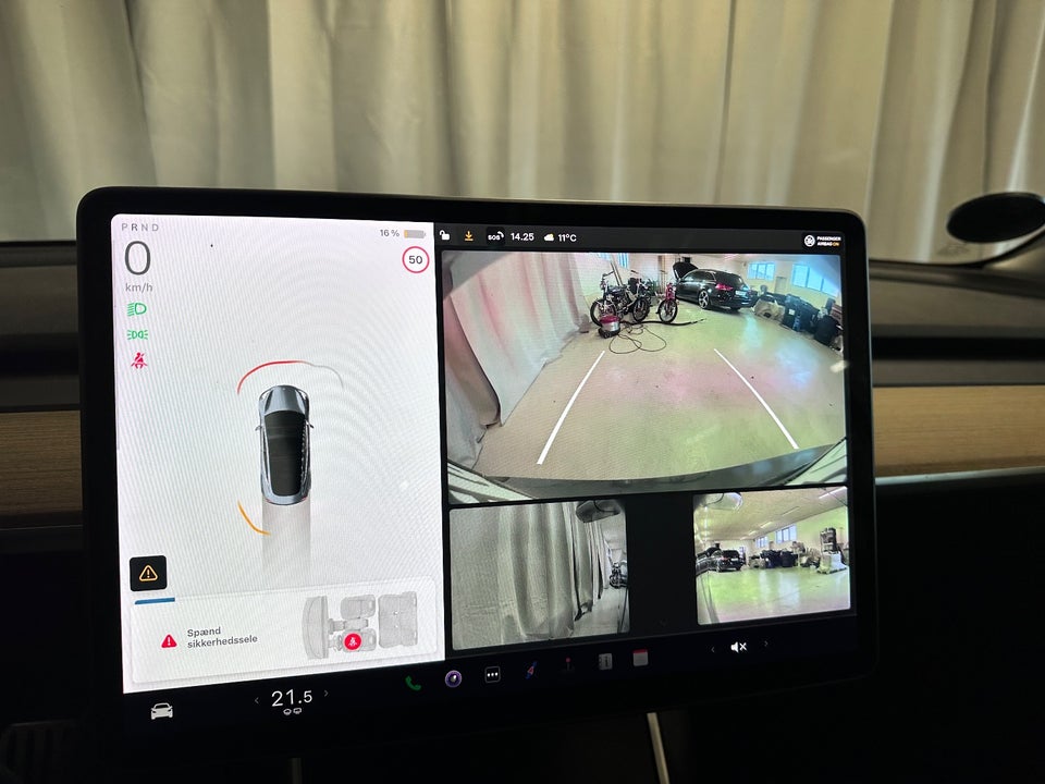 Tesla Model 3 Long Range AWD 4d