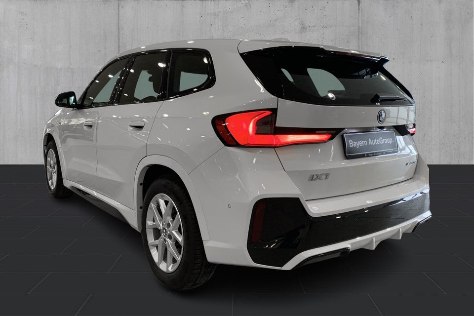 BMW iX1 xDrive30 M-Sport 5d