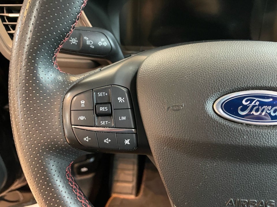 Ford Kuga 2,5 PHEV ST-Line X CVT 5d