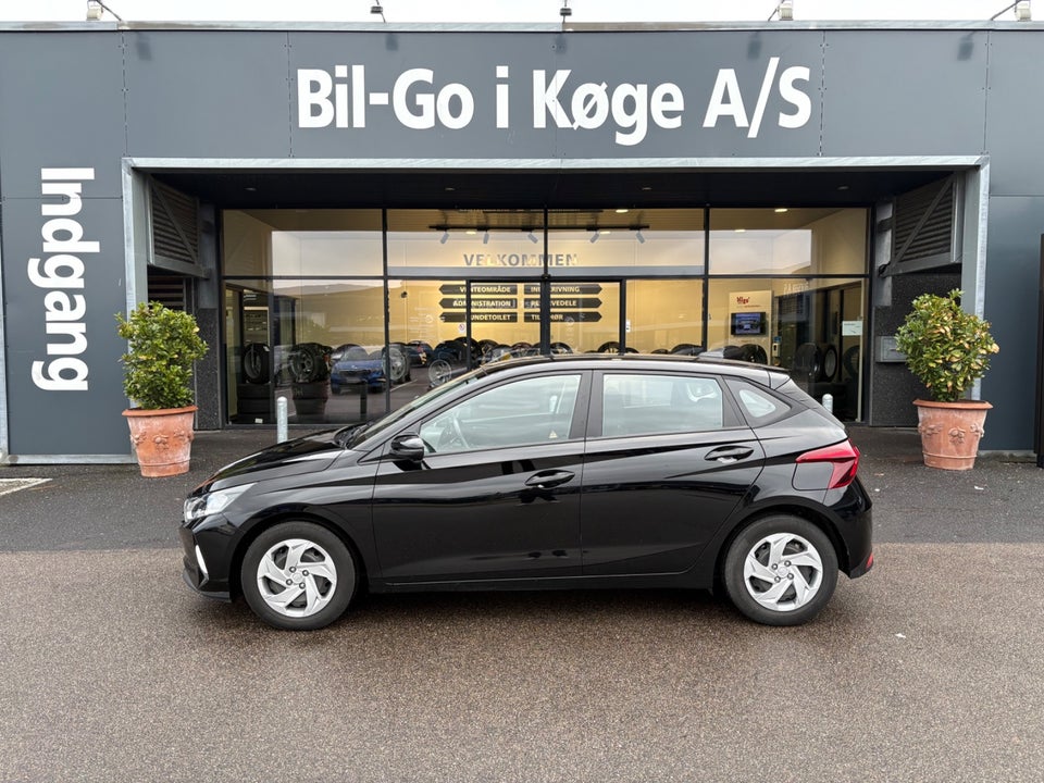 Hyundai i20 1,0 T-GDi Essential DCT 5d