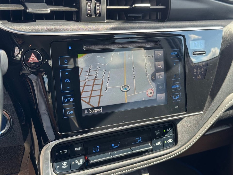 Toyota Auris 1,8 Hybrid H2 Comfort Touring Sports CVT 5d