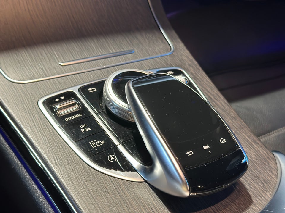 Mercedes C220 d 2,0 AMG Line stc. aut. 4Matic 5d