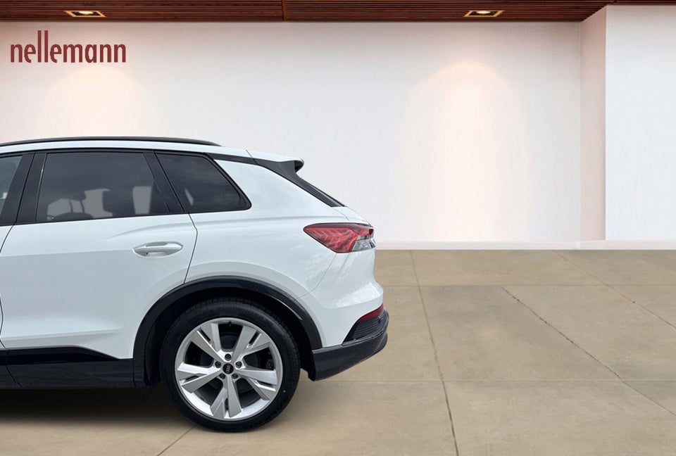 Audi Q4 e-tron 40 S-line 5d