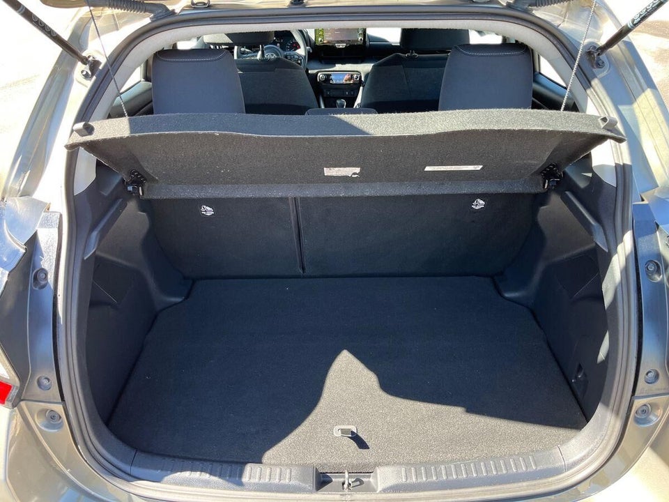 Toyota Yaris 1,5 Hybrid Active e-CVT 5d
