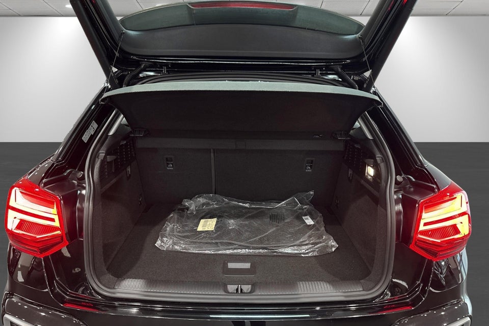 Audi Q2 35 TFSi Prestige S-tr. 5d