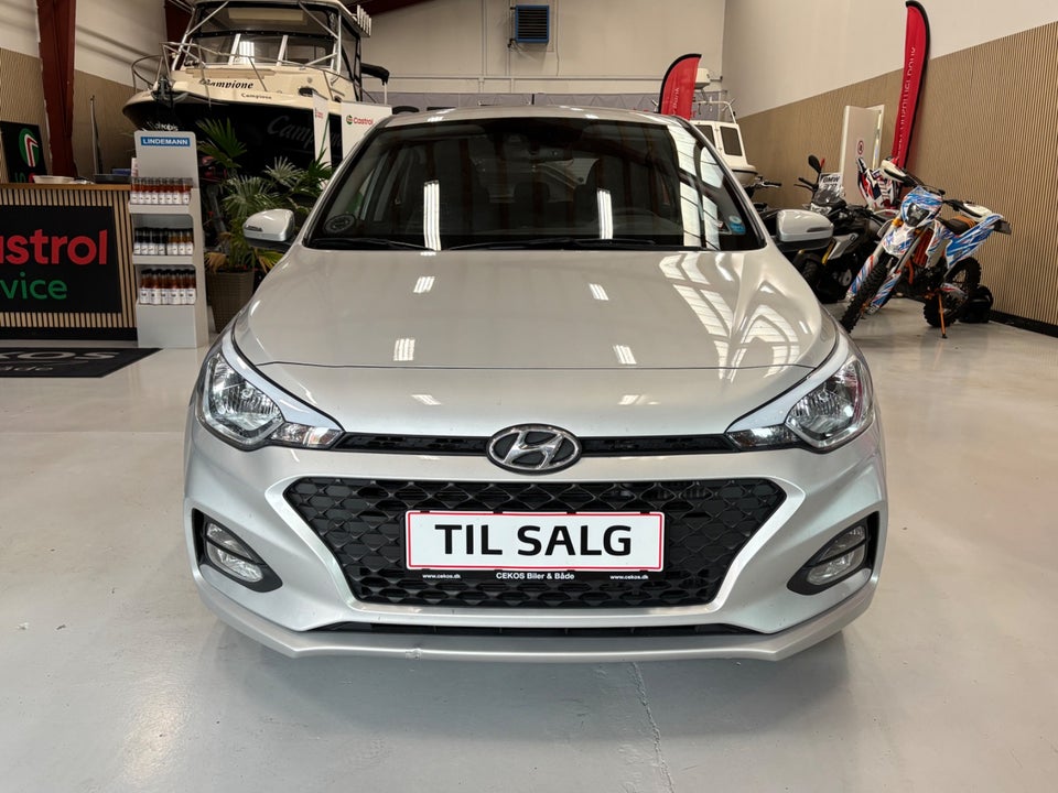 Hyundai i20 1,0 T-GDi Essential DCT 5d