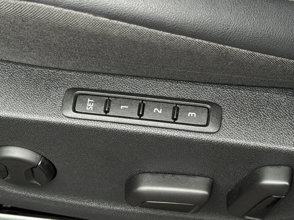 Skoda Enyaq 60 iV Premium 5d