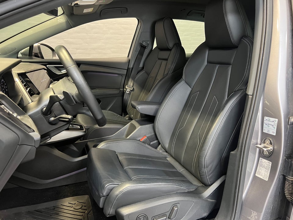Audi Q4 e-tron 45 S-line quattro 5d