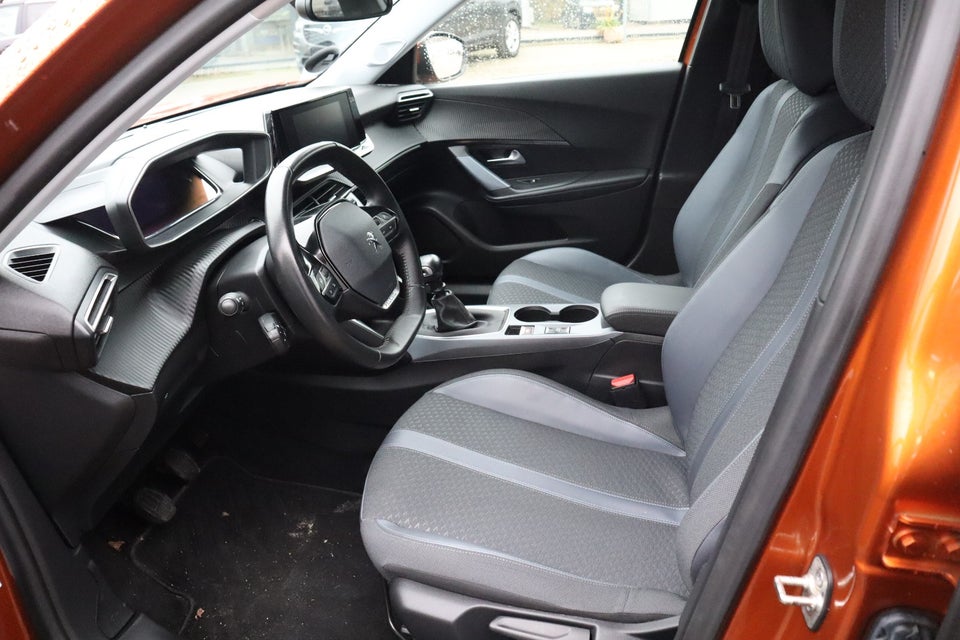 Peugeot 2008 1,2 PureTech 130 Allure Pack 5d