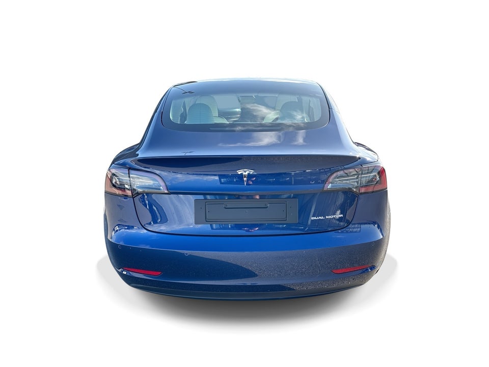 Tesla Model 3 Long Range AWD 4d
