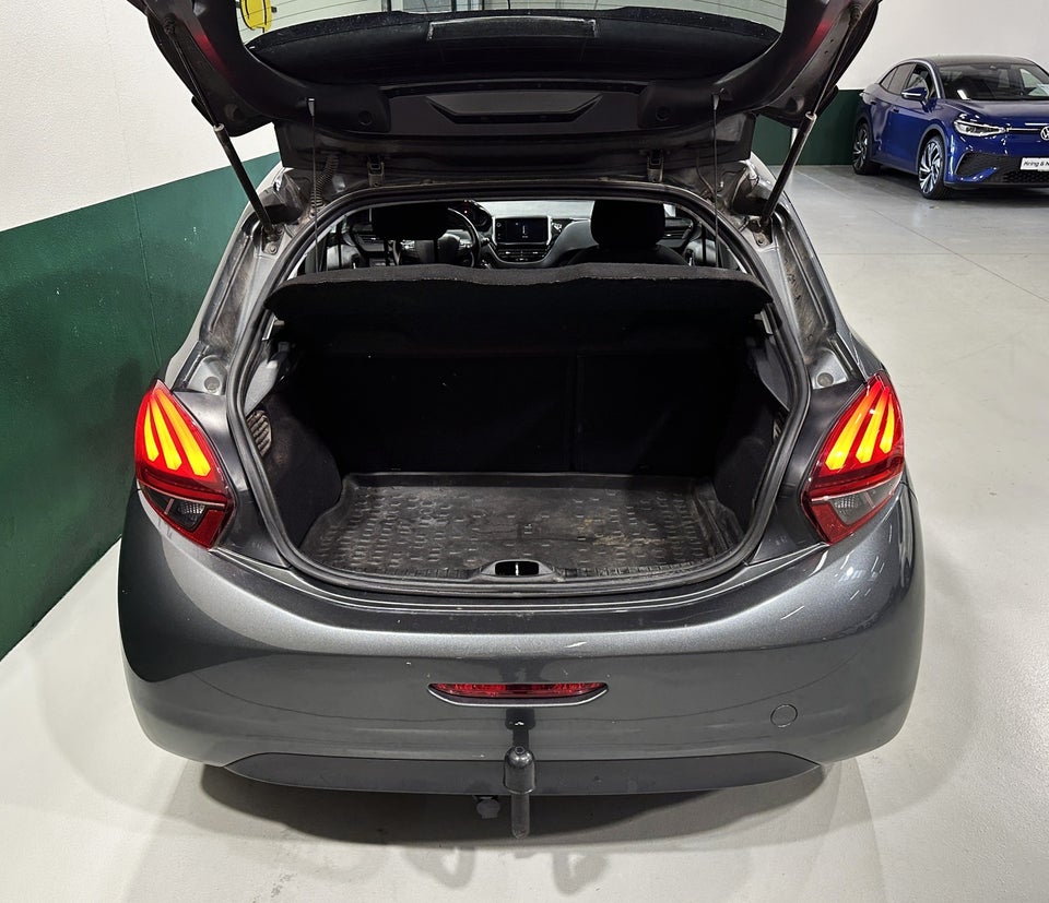 Peugeot 208 1,6 BlueHDi 100 Active 5d