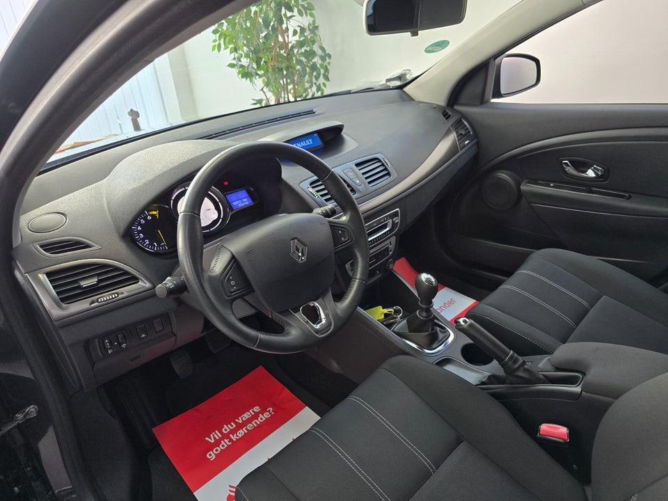 Renault Megane III 1,6 110 Expression Sport Tourer 5d