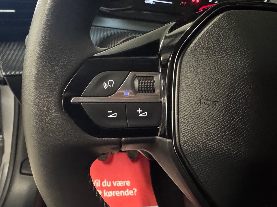 Peugeot 208 1,2 PureTech 100 Allure 5d