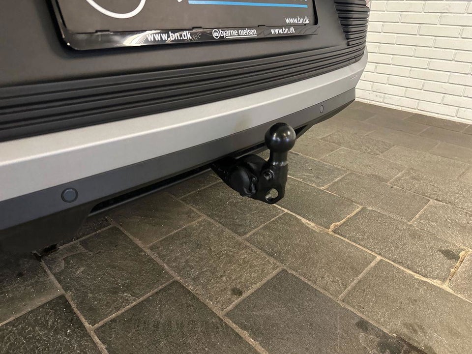 Ford Explorer 84 Premium Extended Range AWD 5d