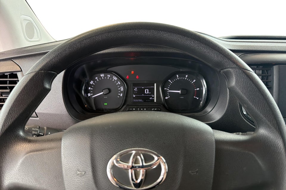 Toyota ProAce 2,0 D 122 Long Comfort 5d