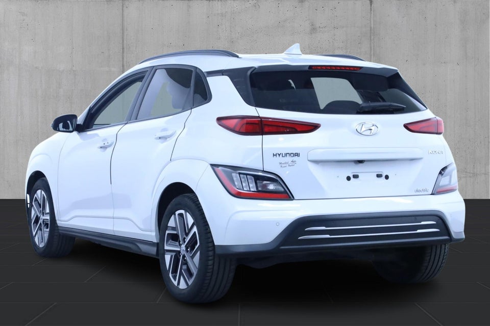 Hyundai Kona 64 EV Business 5d