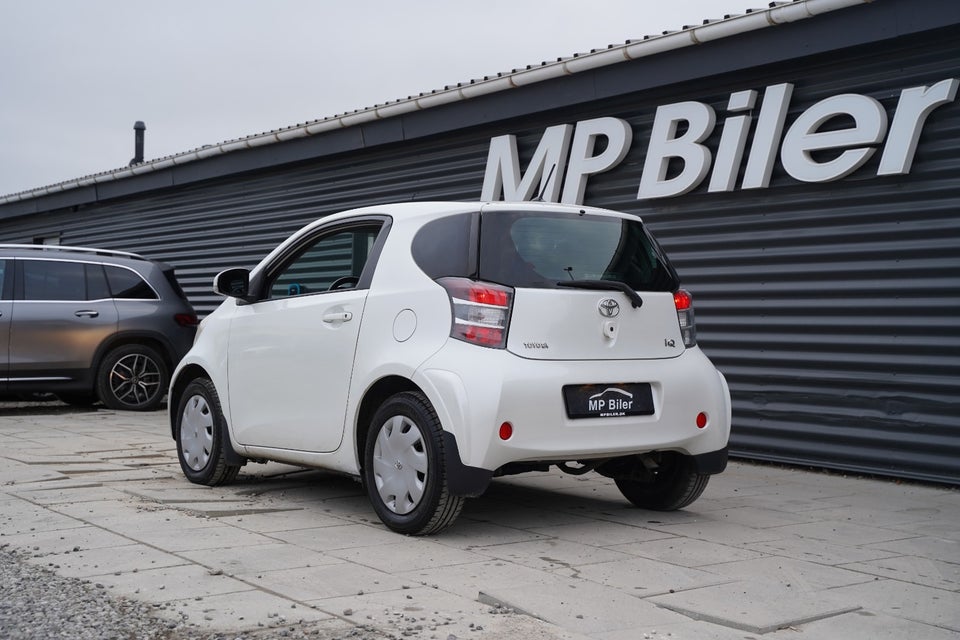 Toyota iQ 1,0 VVT-i Q1 3d