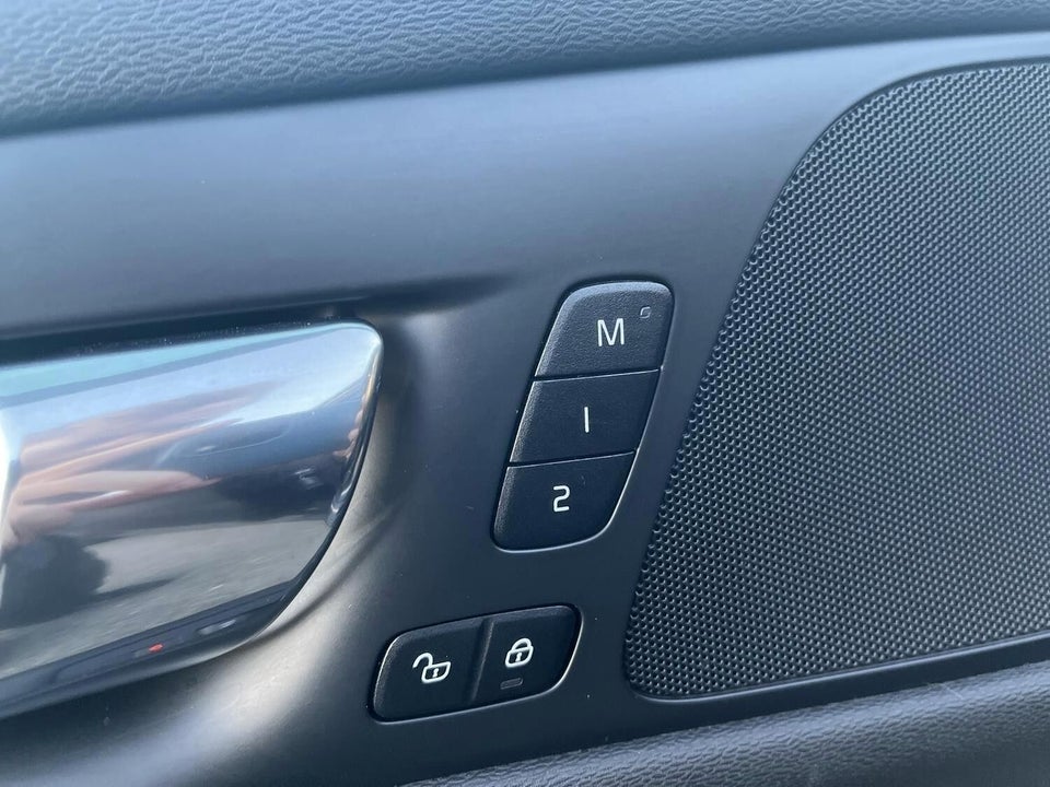 Volvo V60 2,0 T5 250 R-Design aut. 5d