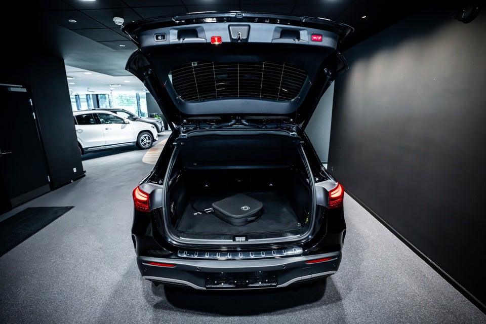 Mercedes EQA250+ AMG Advance 5d