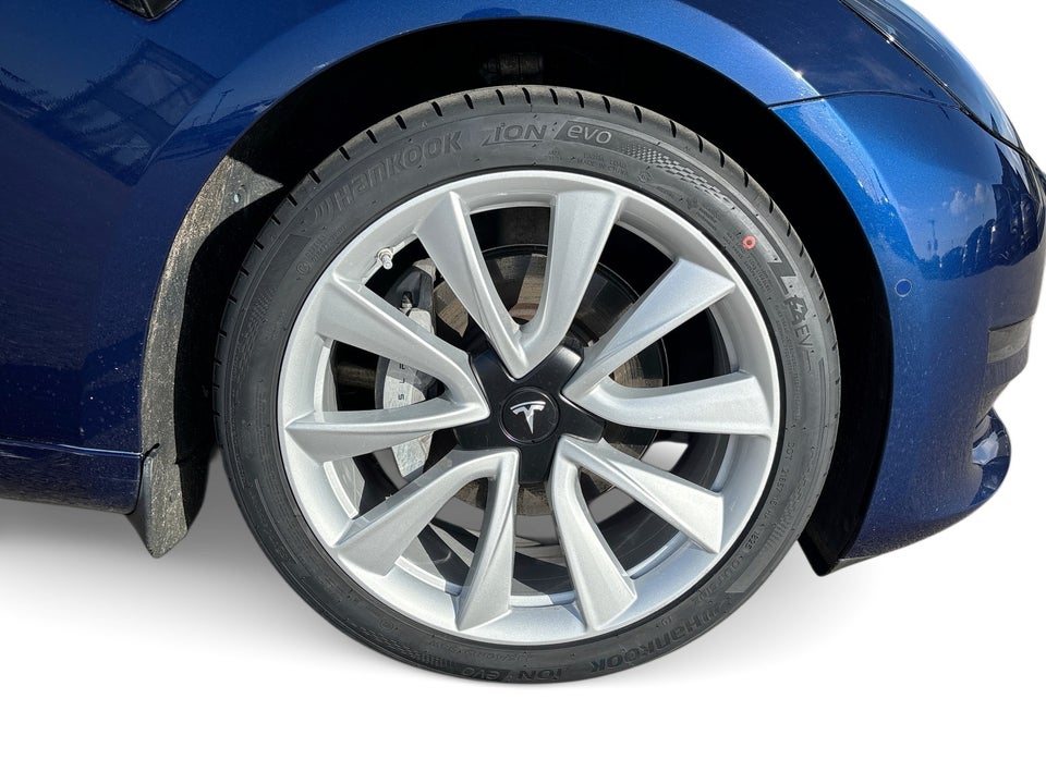 Tesla Model 3 Long Range AWD 4d