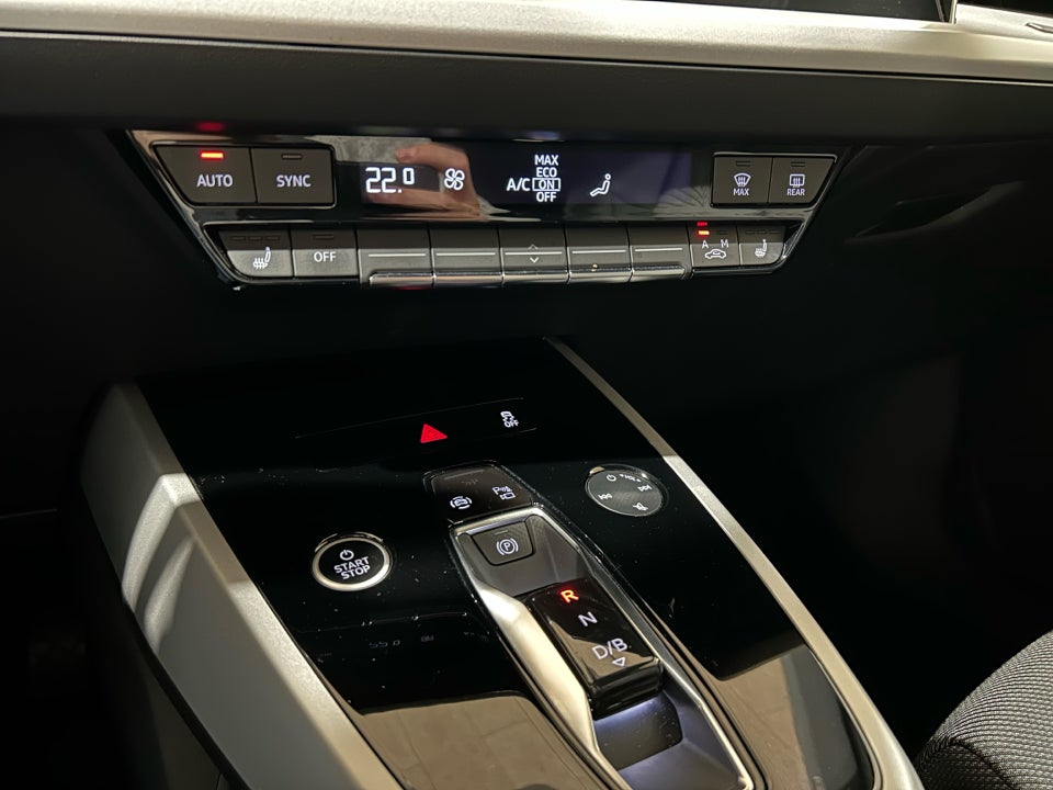 Audi Q4 e-tron 40 Advanced 5d