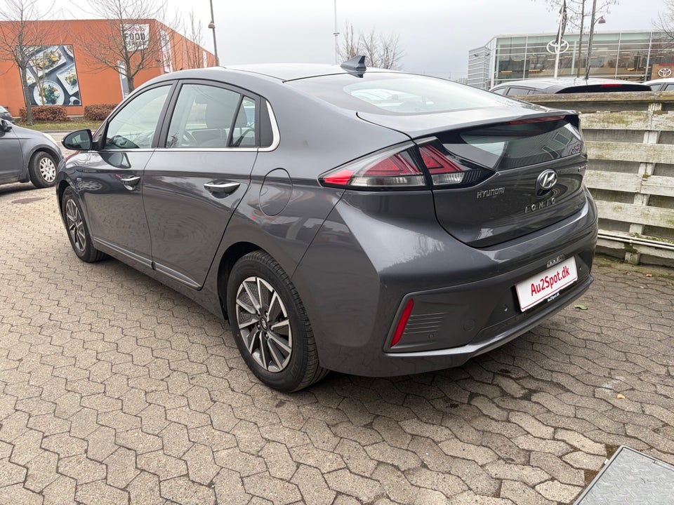 Hyundai Ioniq 40 EV Premium 5d