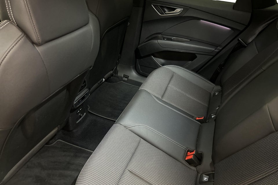 Audi Q4 e-tron 45 S-line Sportback quattro 5d