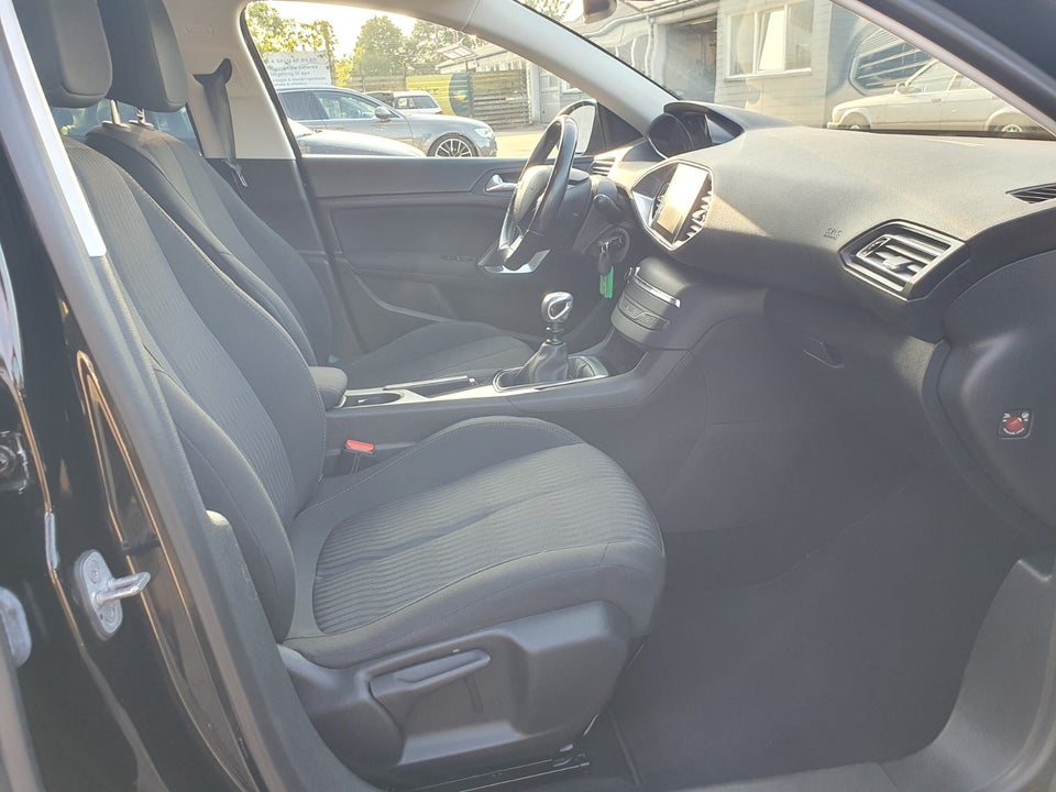 Peugeot 308 1,6 BlueHDi 120 Businessline SW 5d