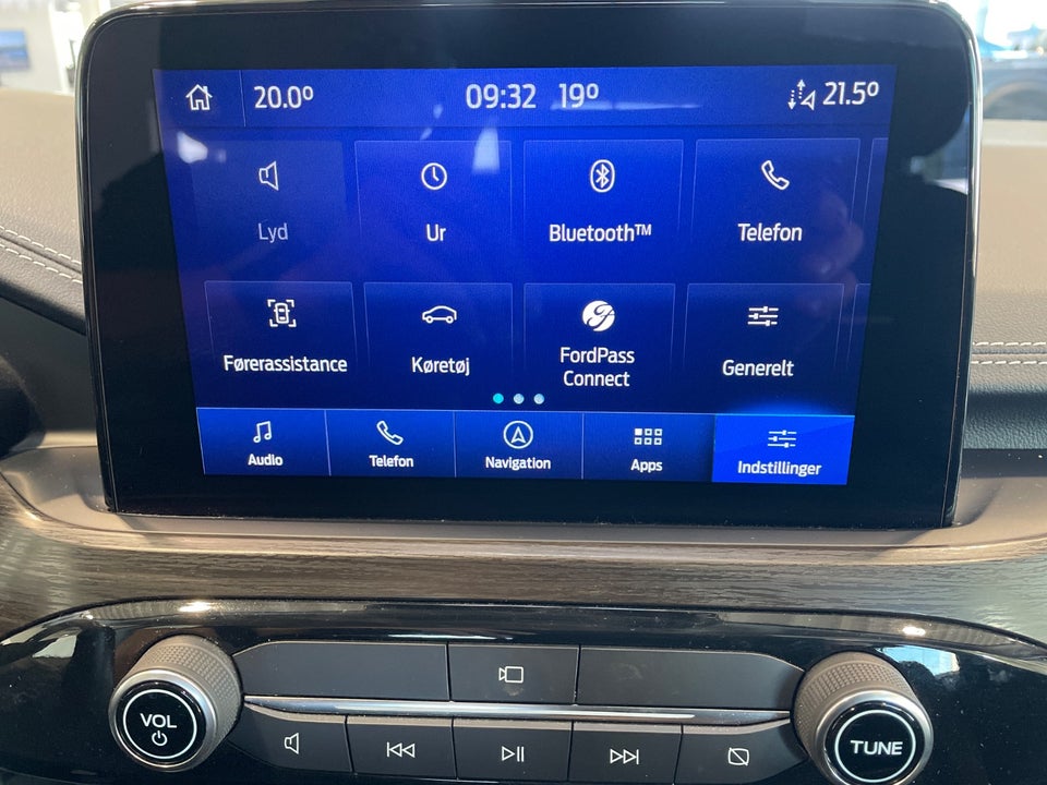 Ford Kuga 2,5 PHEV Vignale CVT 5d