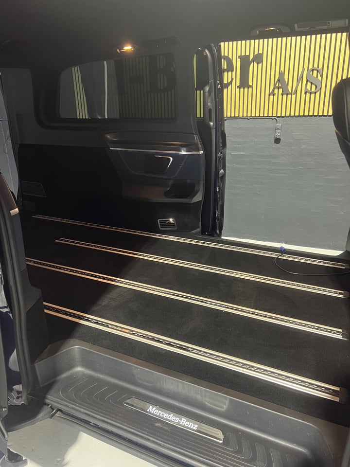 Mercedes EQV300 Avantgarde XL Van