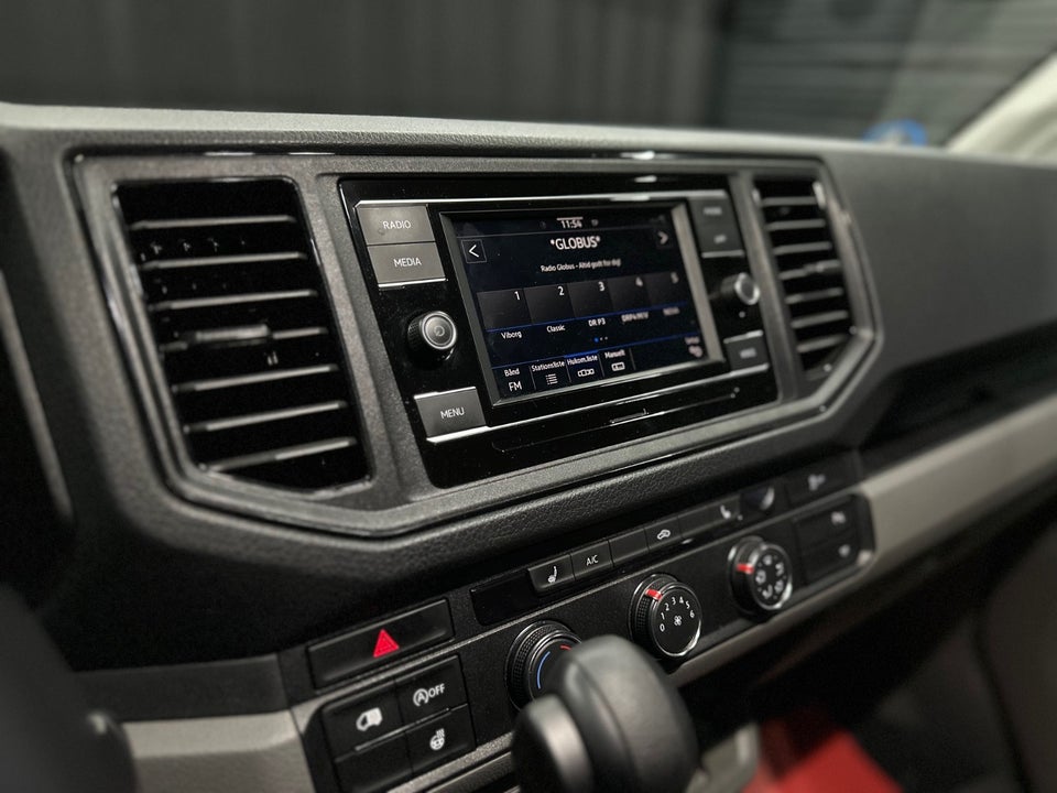 VW Crafter 35 2,0 TDi 177 Kassevogn L3H3 aut.