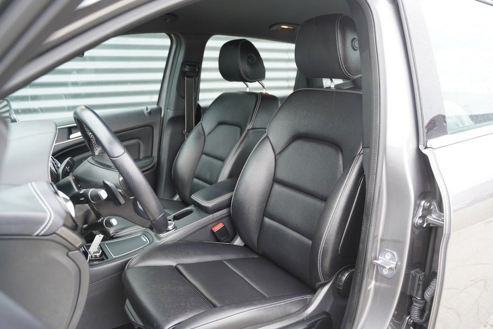 Mercedes B200 1,6 AMG Line aut. 5d