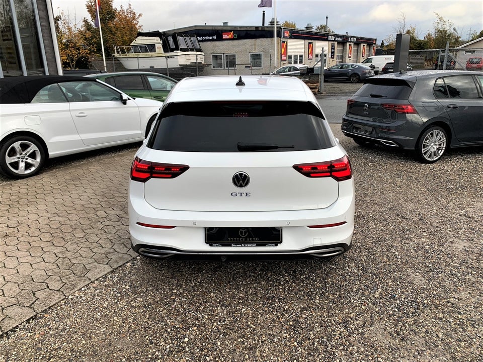 VW Golf VIII 1,4 GTE DSG 5d