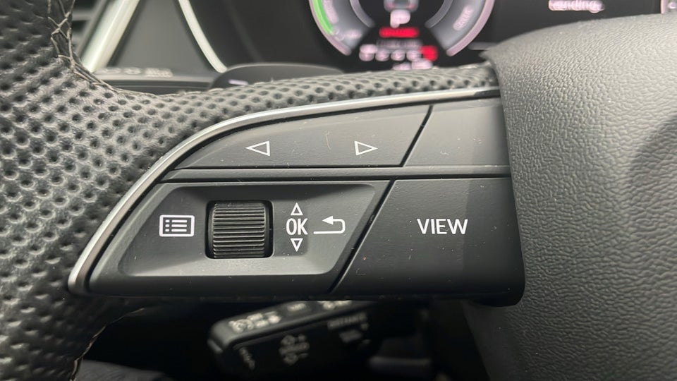 Audi Q5 55 TFSi e S-line quattro S-tr. 5d