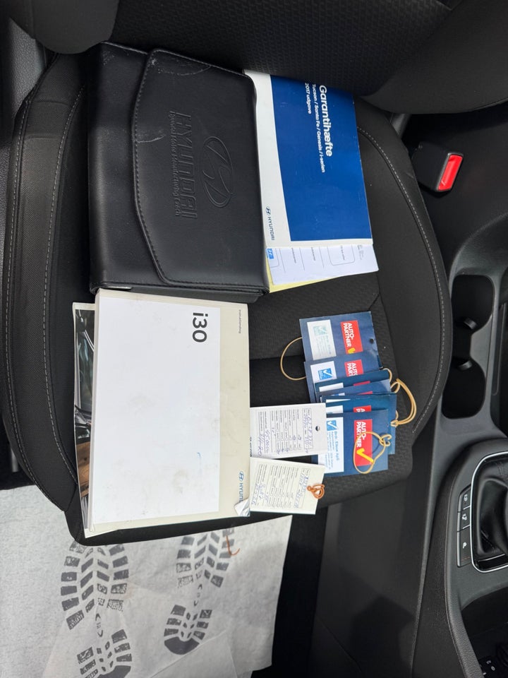 Hyundai i30 1,4 T-GDi Premium stc. DCT 5d