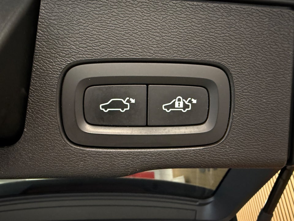 Volvo XC60 2,0 T4 190 Inscription aut. 5d