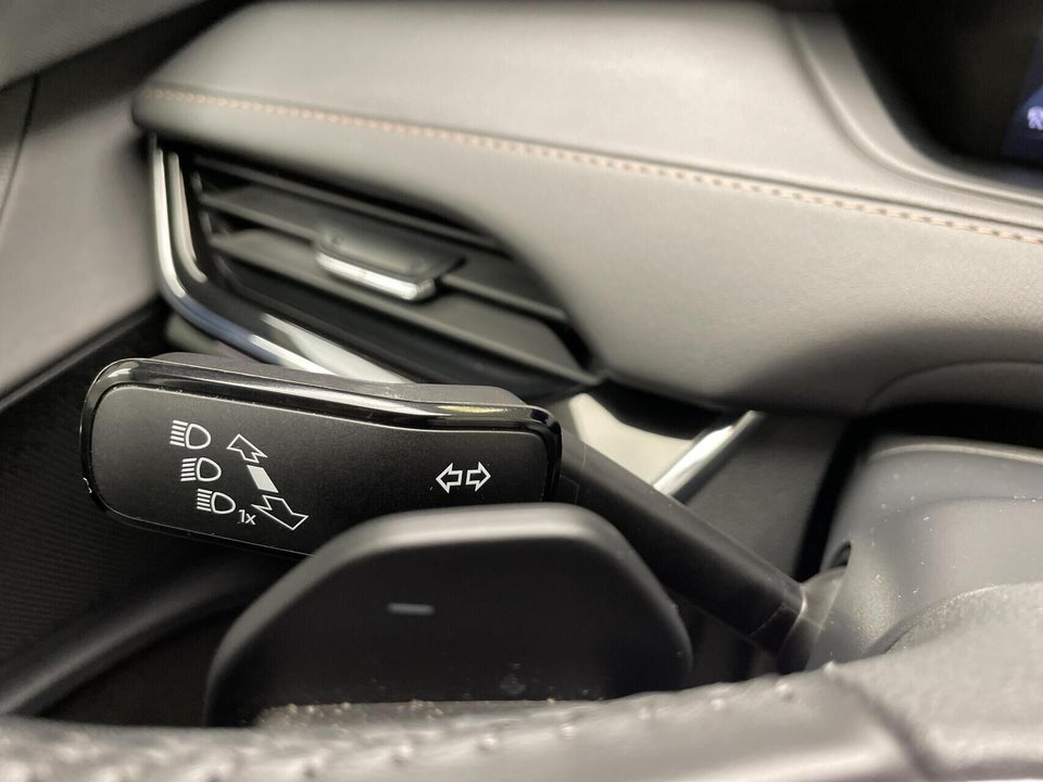 Skoda Enyaq 60 iV Suite 5d