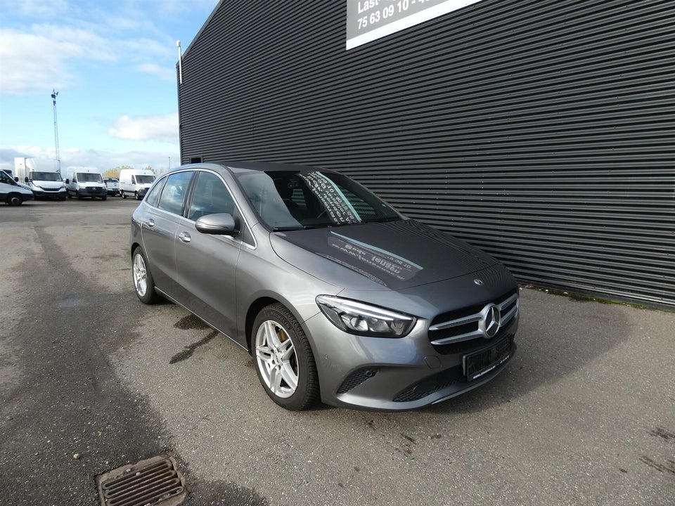 Mercedes B220 d 2,0 Progressive aut. 5d