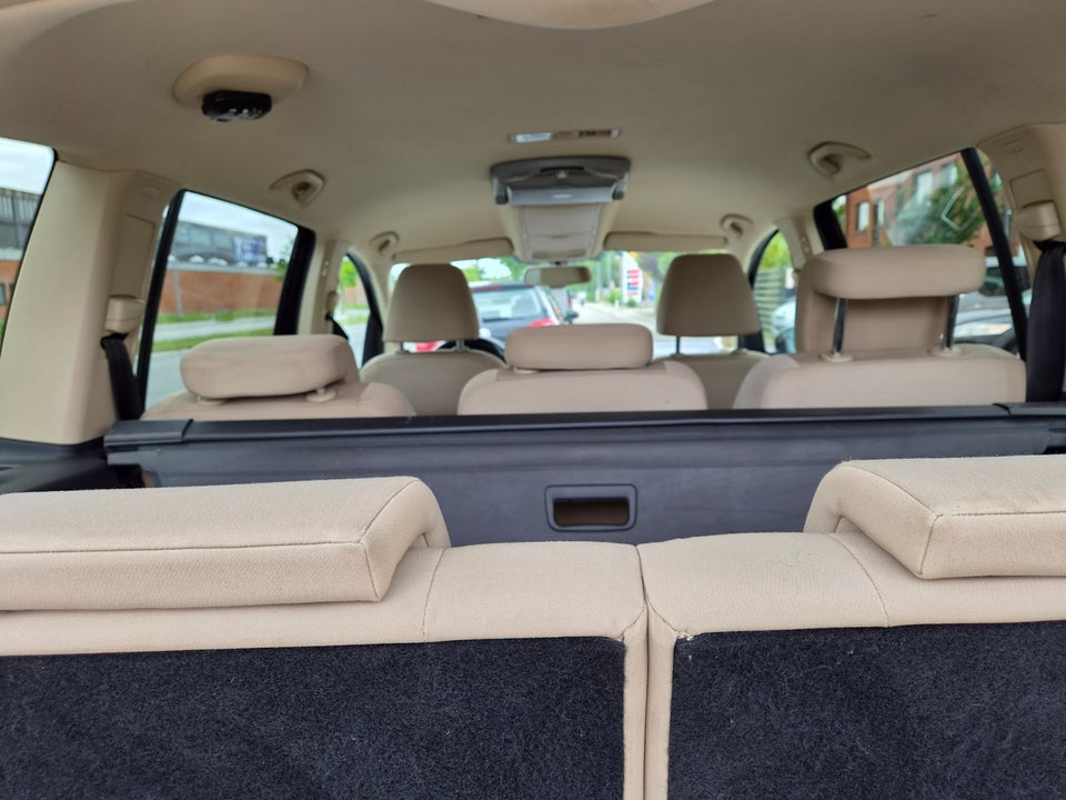 VW Touran 2,0 TDi 170 Highline DSG 7prs 5d