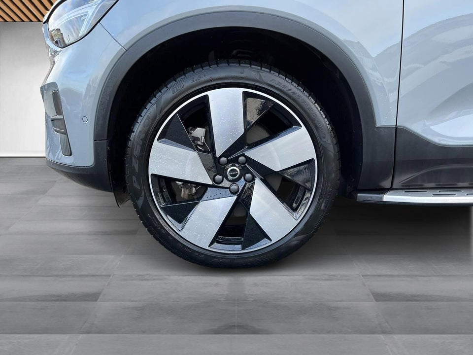 Volvo EX40 Extended Range Core 5d