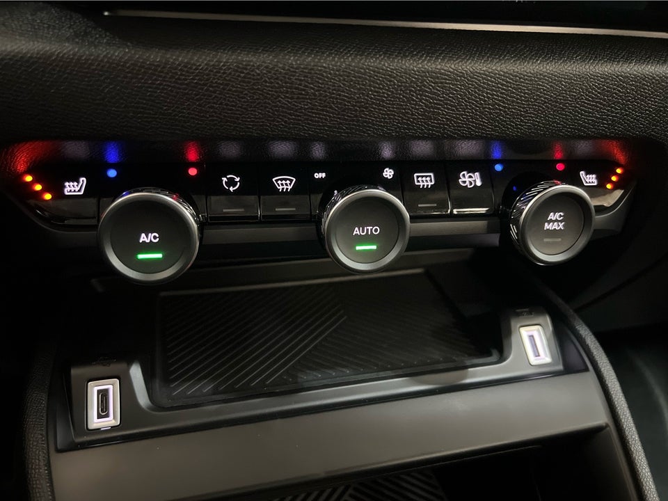 Citroën C4 1,2 PureTech 100 Attraction 5d