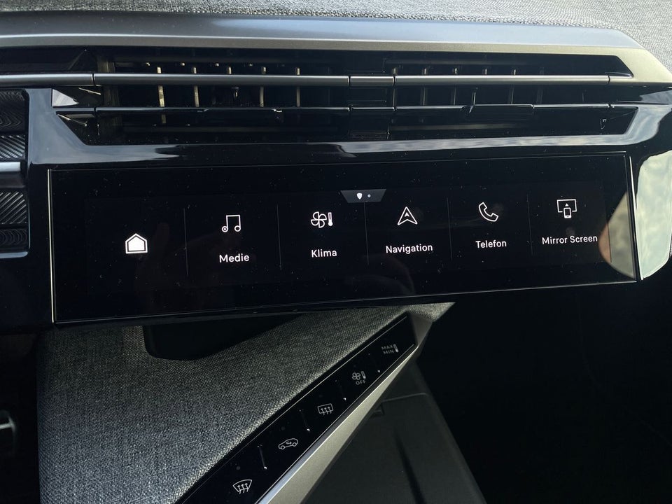 Peugeot e-5008 77 GT Pack 7prs 5d